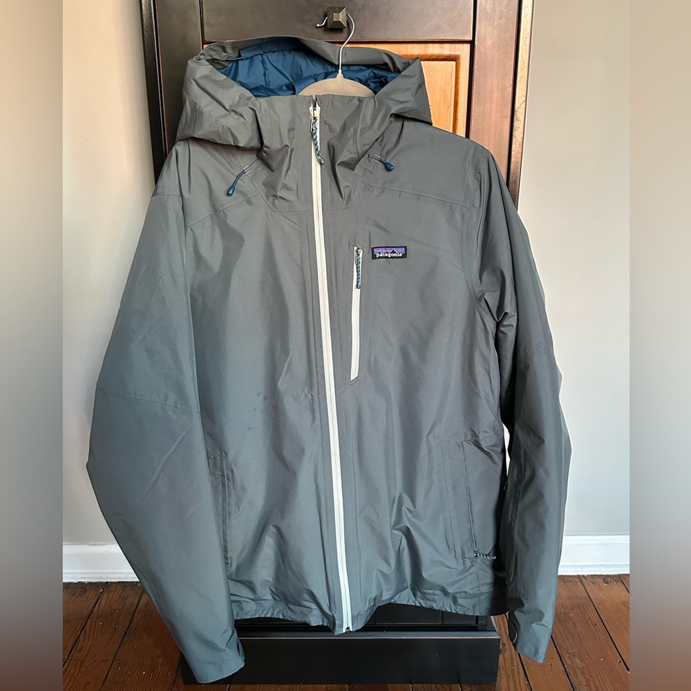 Patagonia M's Powder Town Insulated Coat- Medium- Nouveau Green Gray